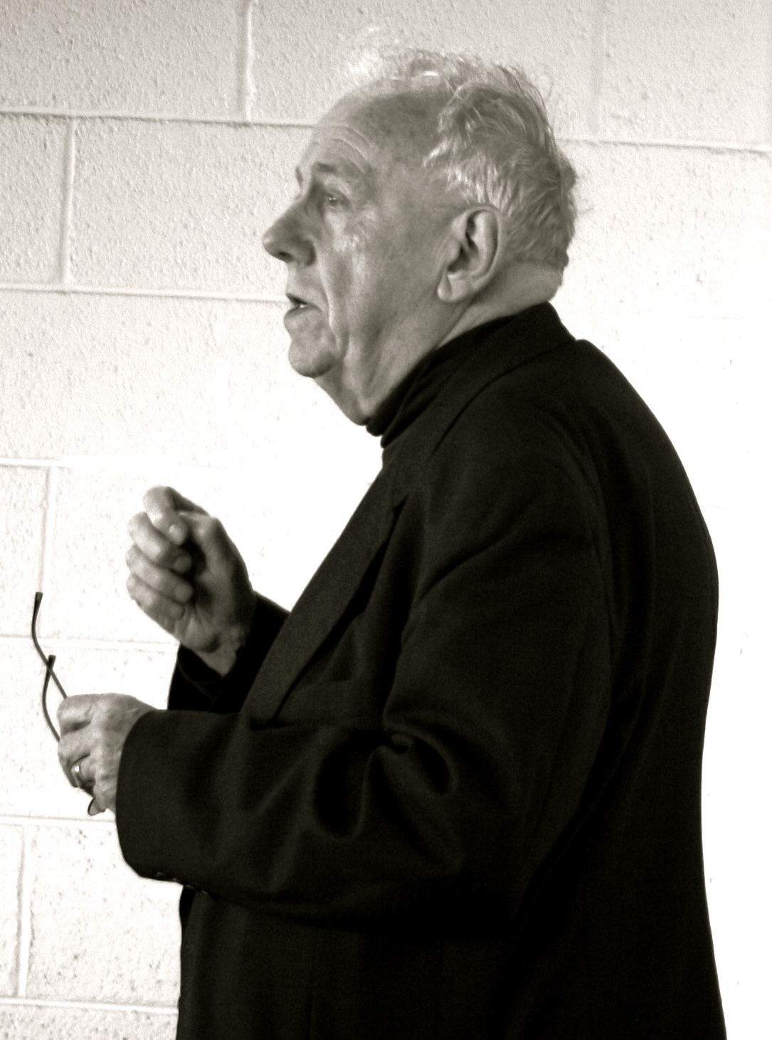 Alasdair MacIntyre fotka