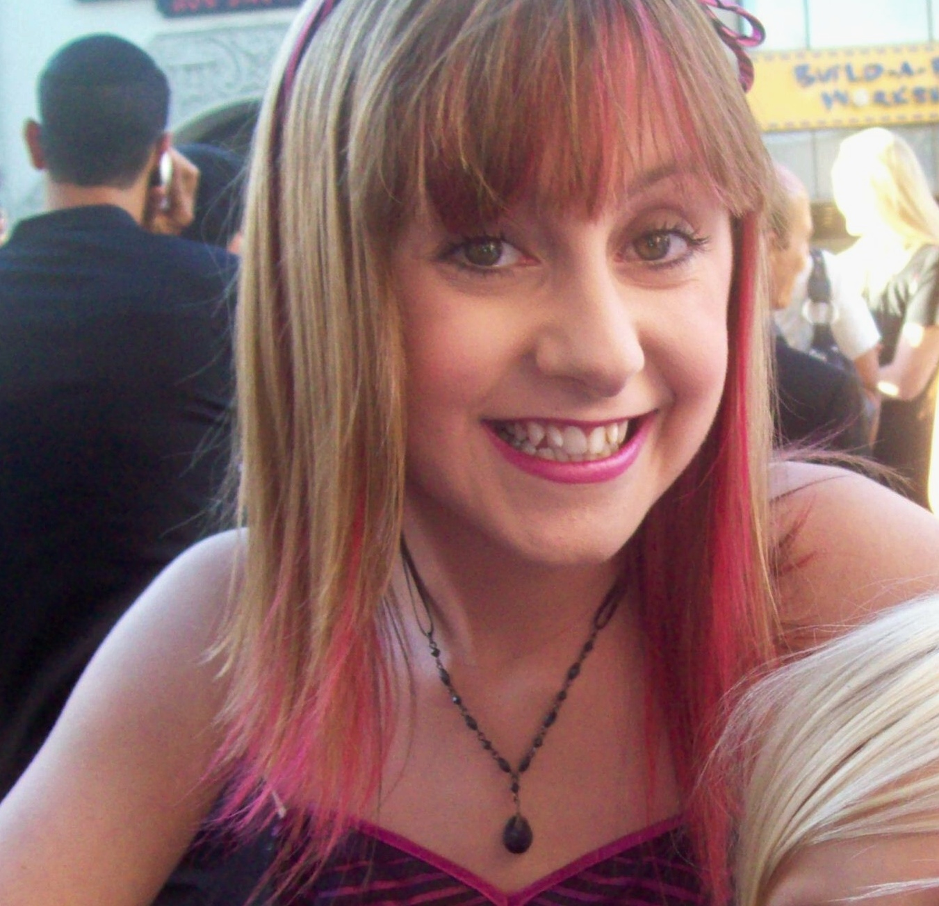 Allisyn Ashley Armová fotka