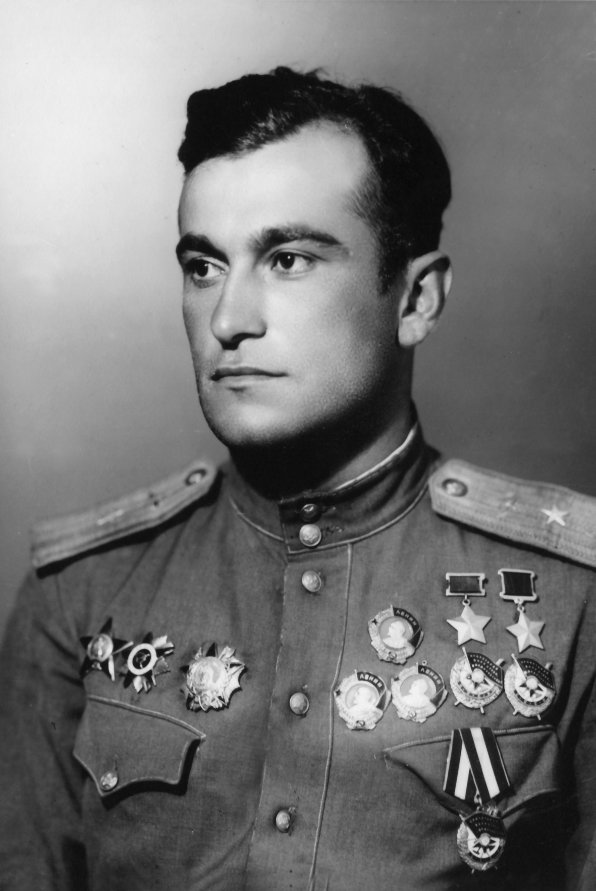 Amet-khan Sultan fotka