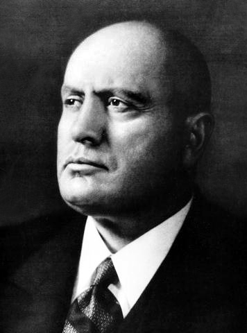 Benito Mussolini fotka