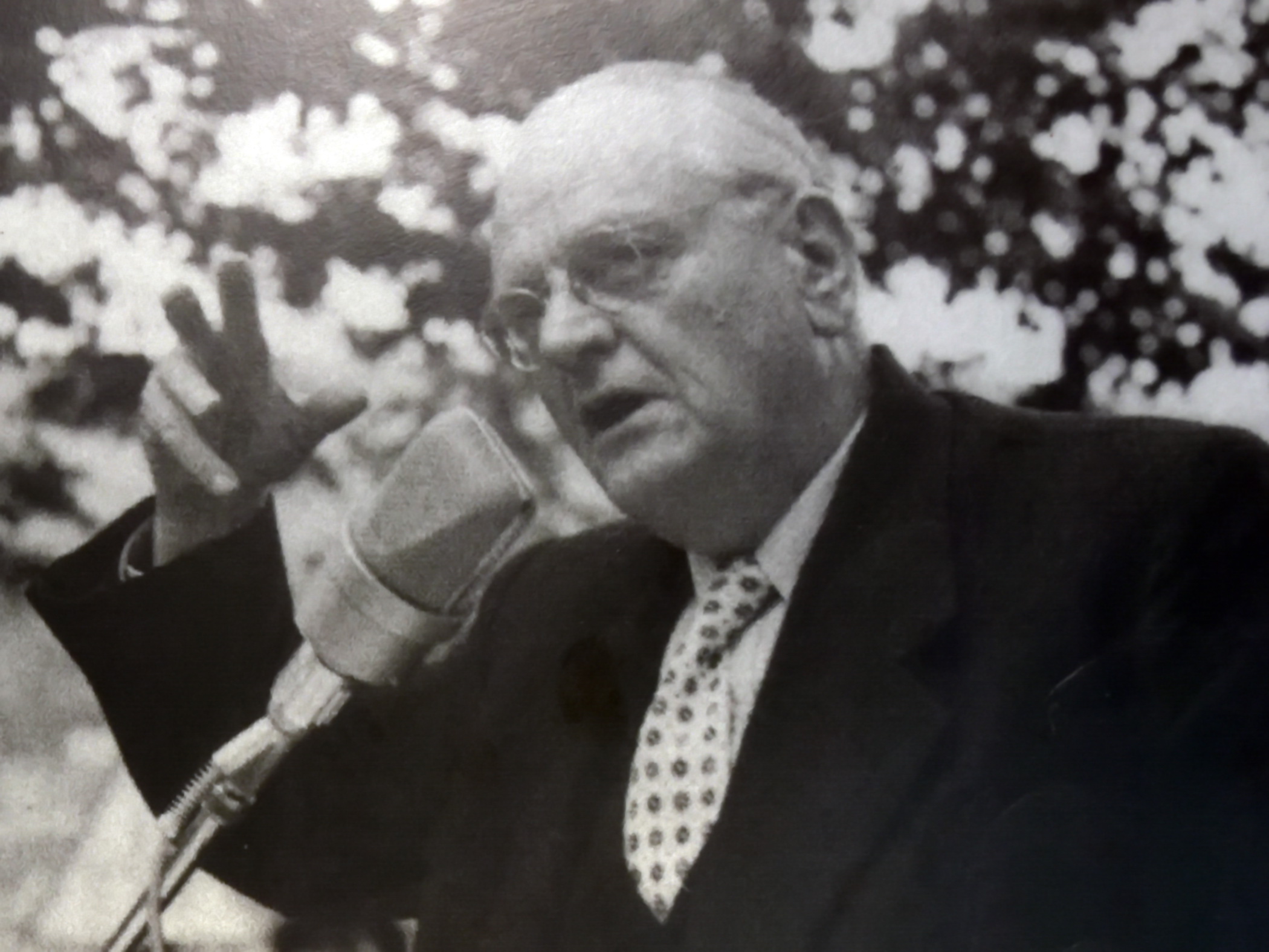Gottlieb Duttweiler fotka