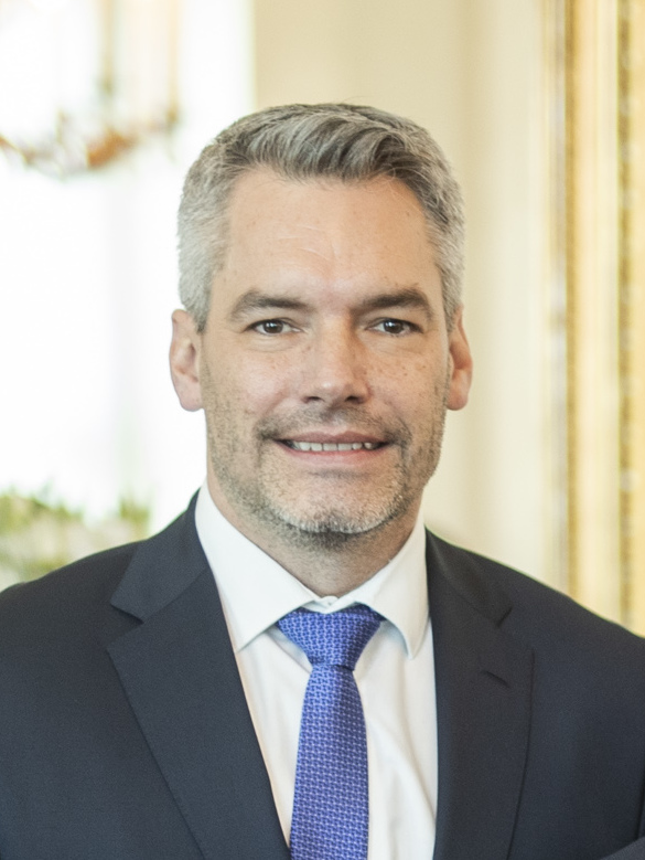 Karl Nehammer fotka