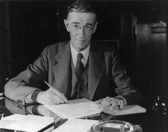 Vannevar Bush fotka